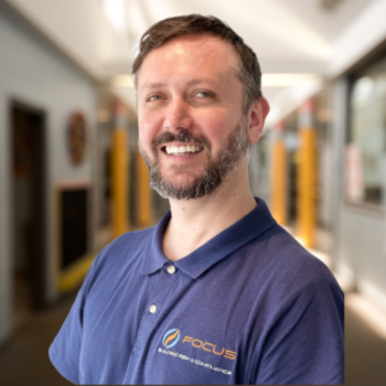 Graeme headshot-1